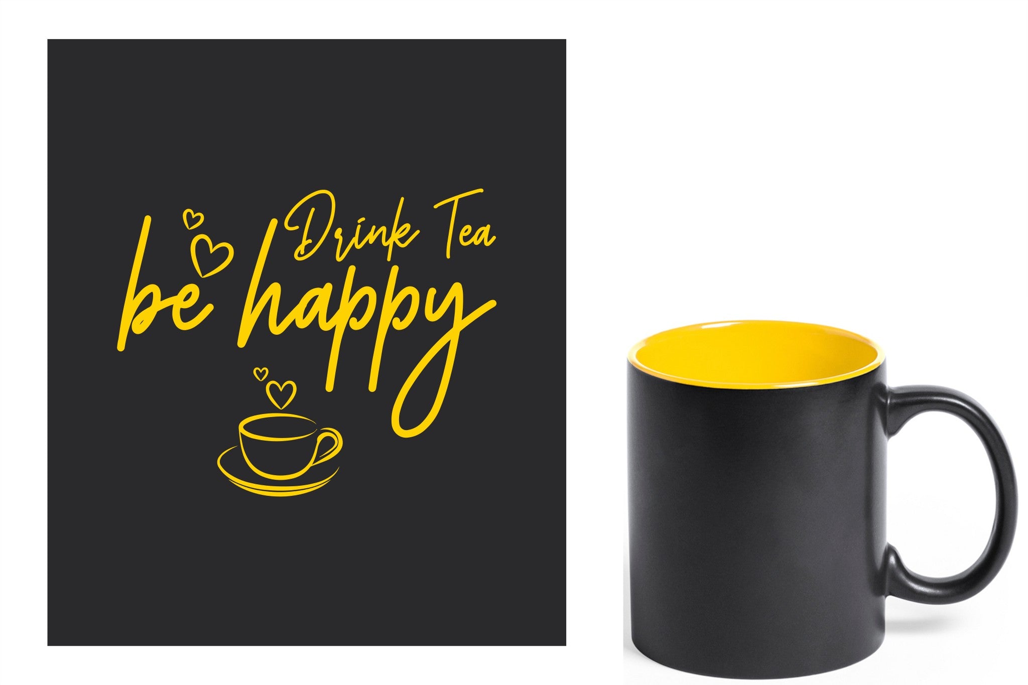 zwarte keramische mok met gele gravure  'Be happy drink tea'.