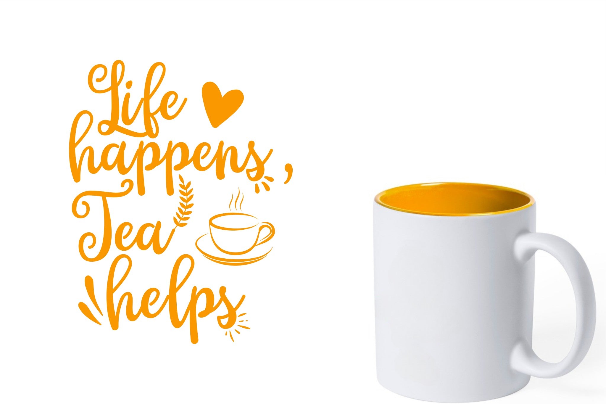 witte keramische mok met gele gravure  'Life happens tea helps'.