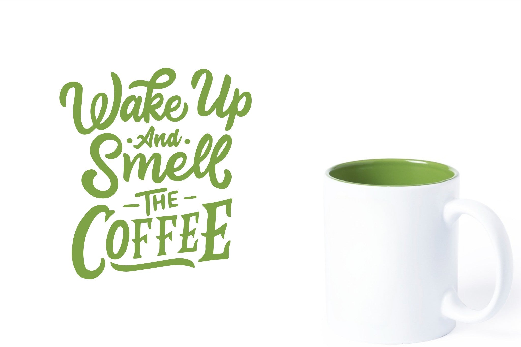 witte keramische mok met groene gravure  'Wake up and smell the coffee'.