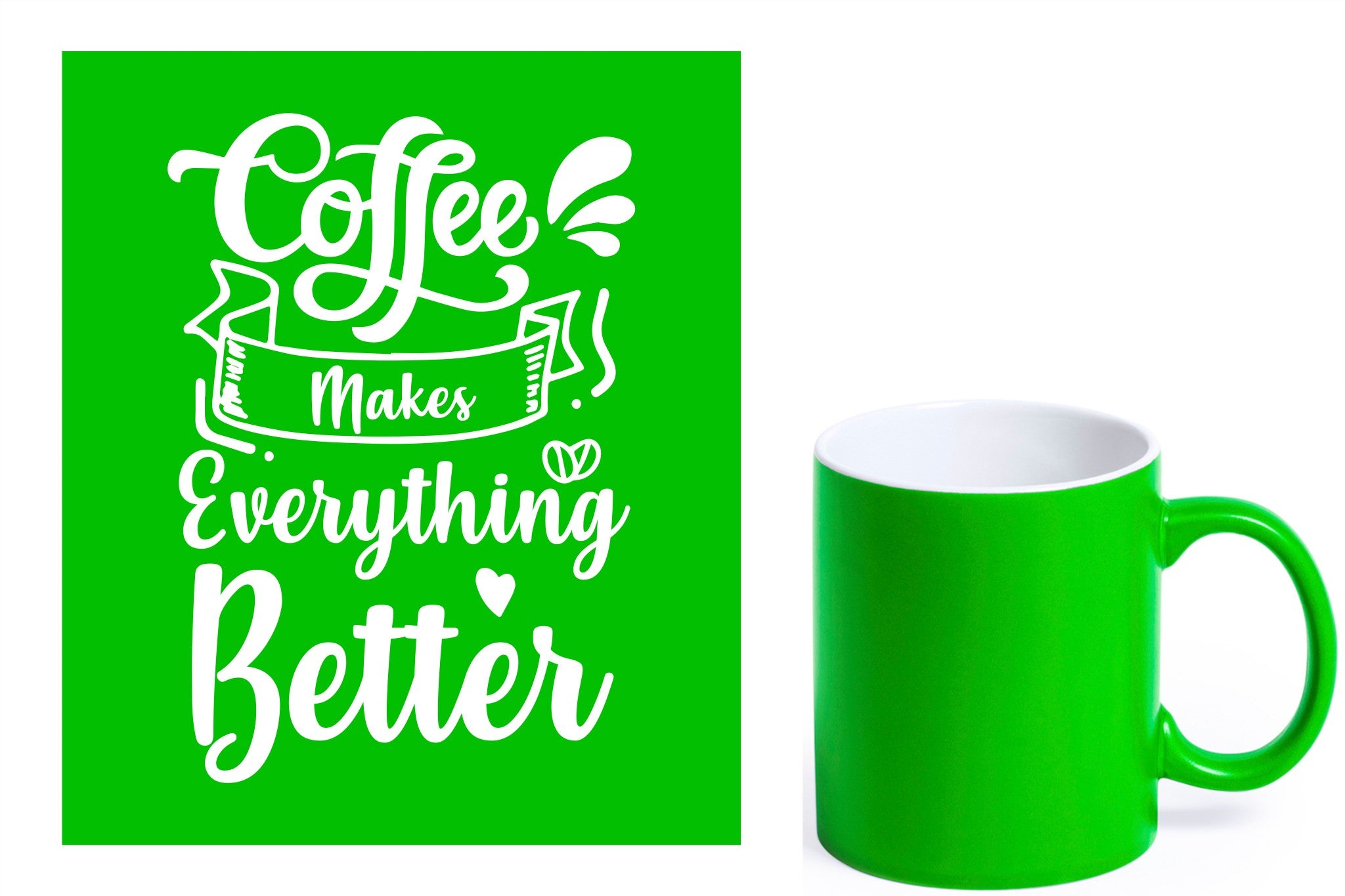groene keramische mok met witte gravure  'Coffee makes everything better'.