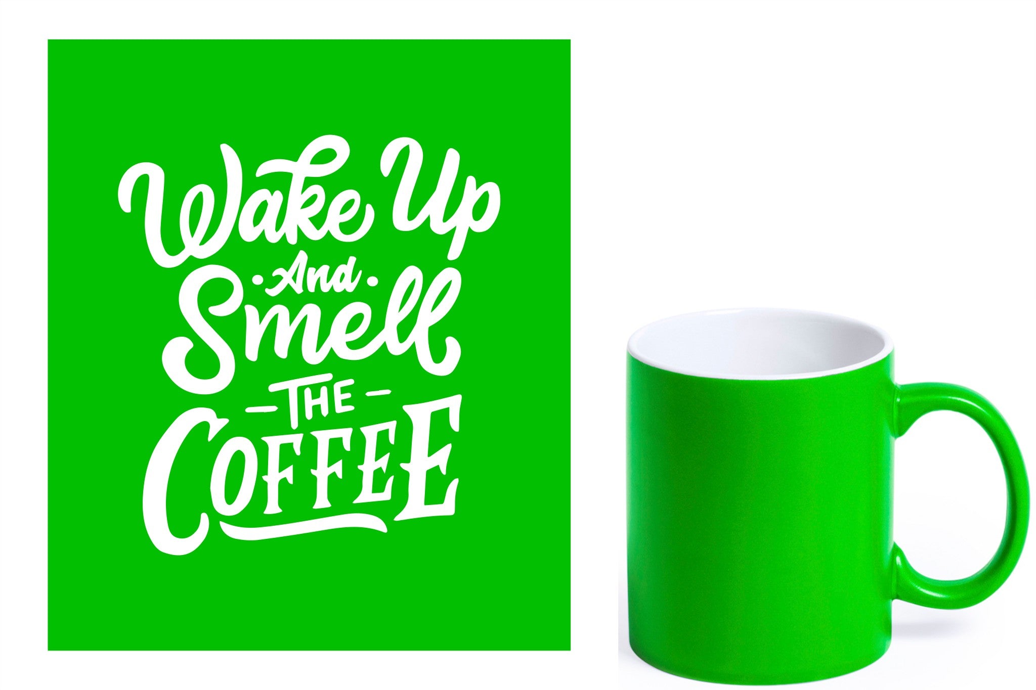 groene keramische mok met witte gravure  'Wake up and smell the coffee'.