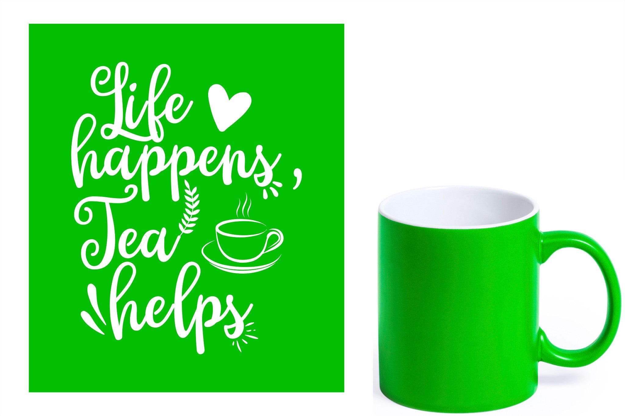 groene keramische mok met witte gravure  'Life happens tea helps'.