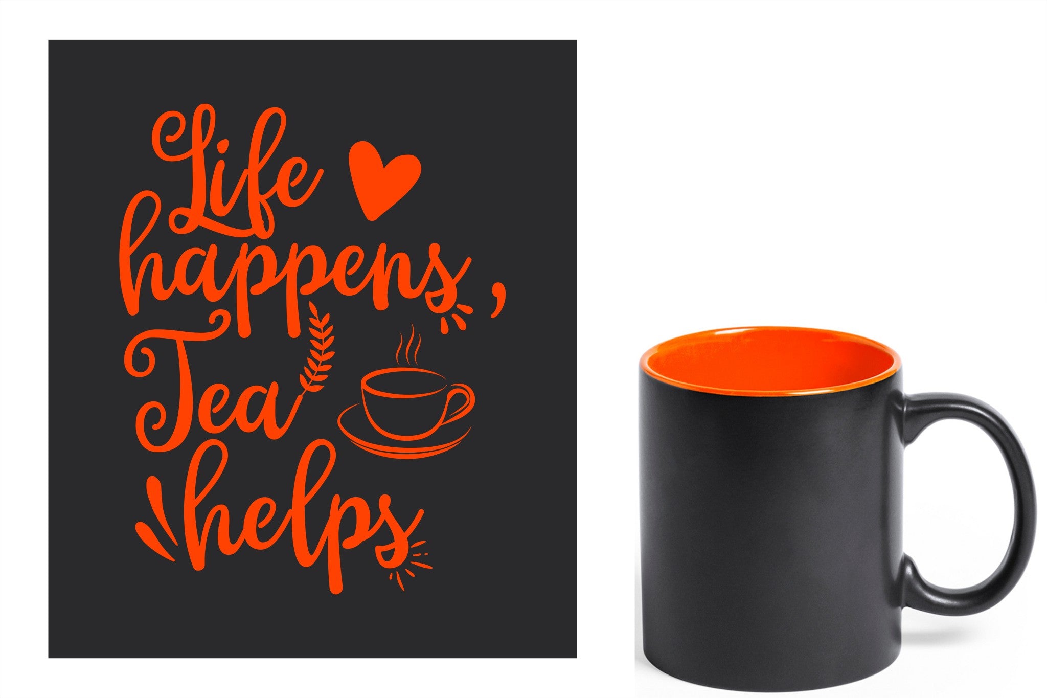zwarte keramische mok met oranje gravure  'Life happens tea helps'.