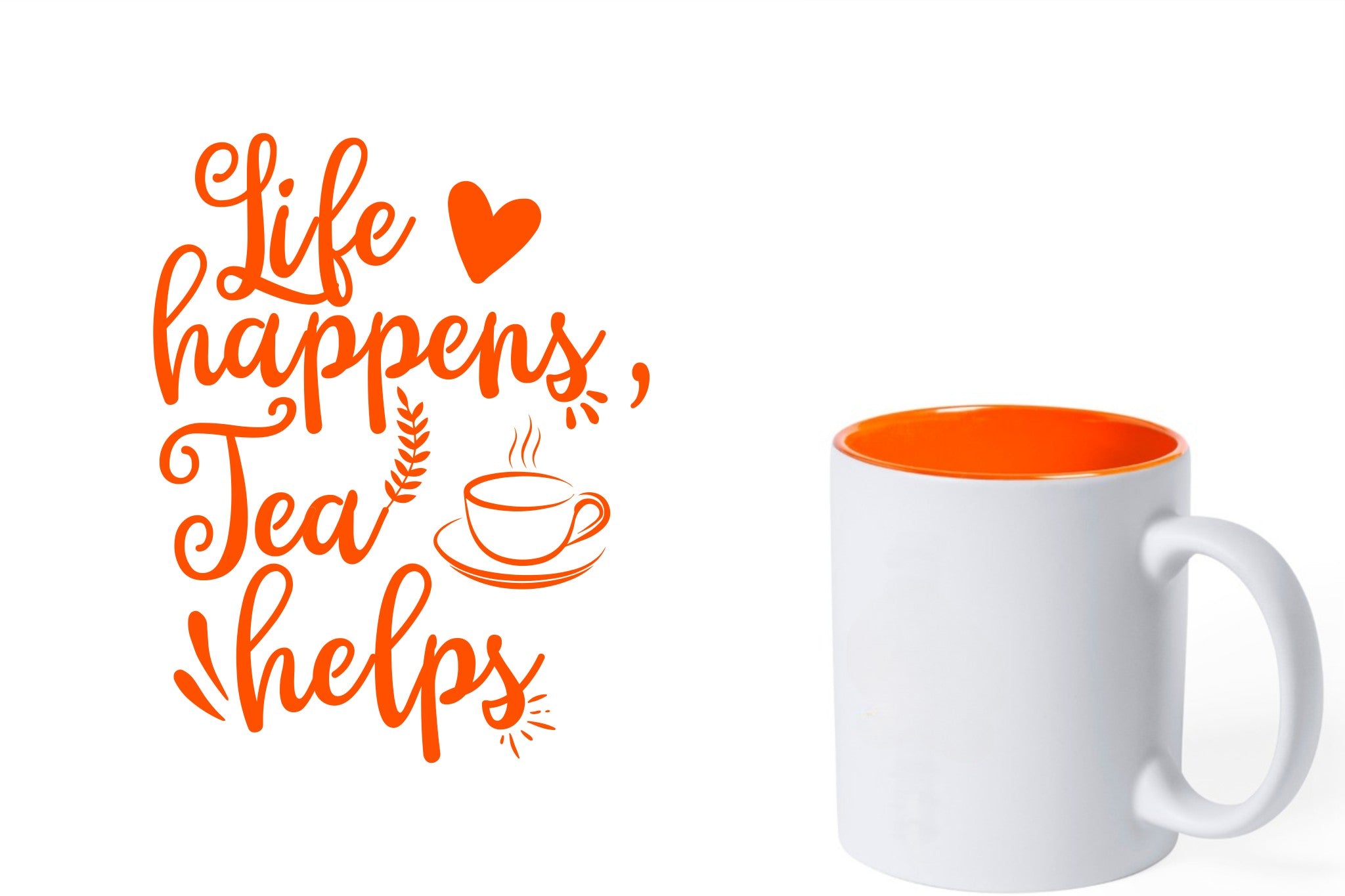 witte keramische mok met oranje gravure  'Life happens tea helps'.