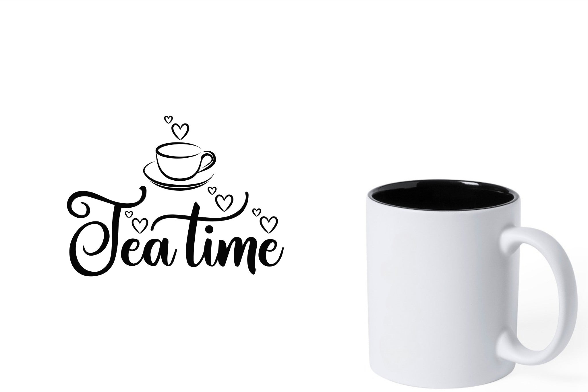 Witte keramische mok met zwarte gravure  'tea time'.