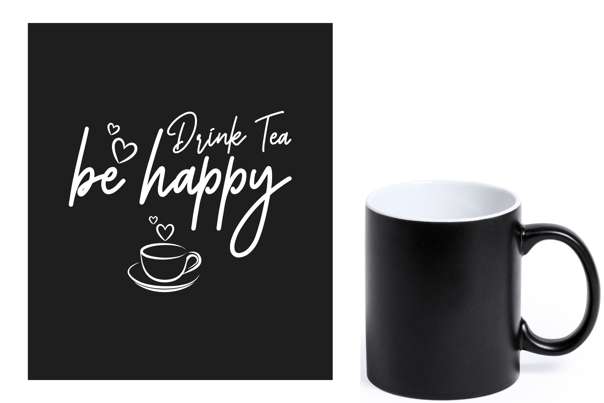 zwarte keramische mok met witte gravure  'Be happy drink tea'.