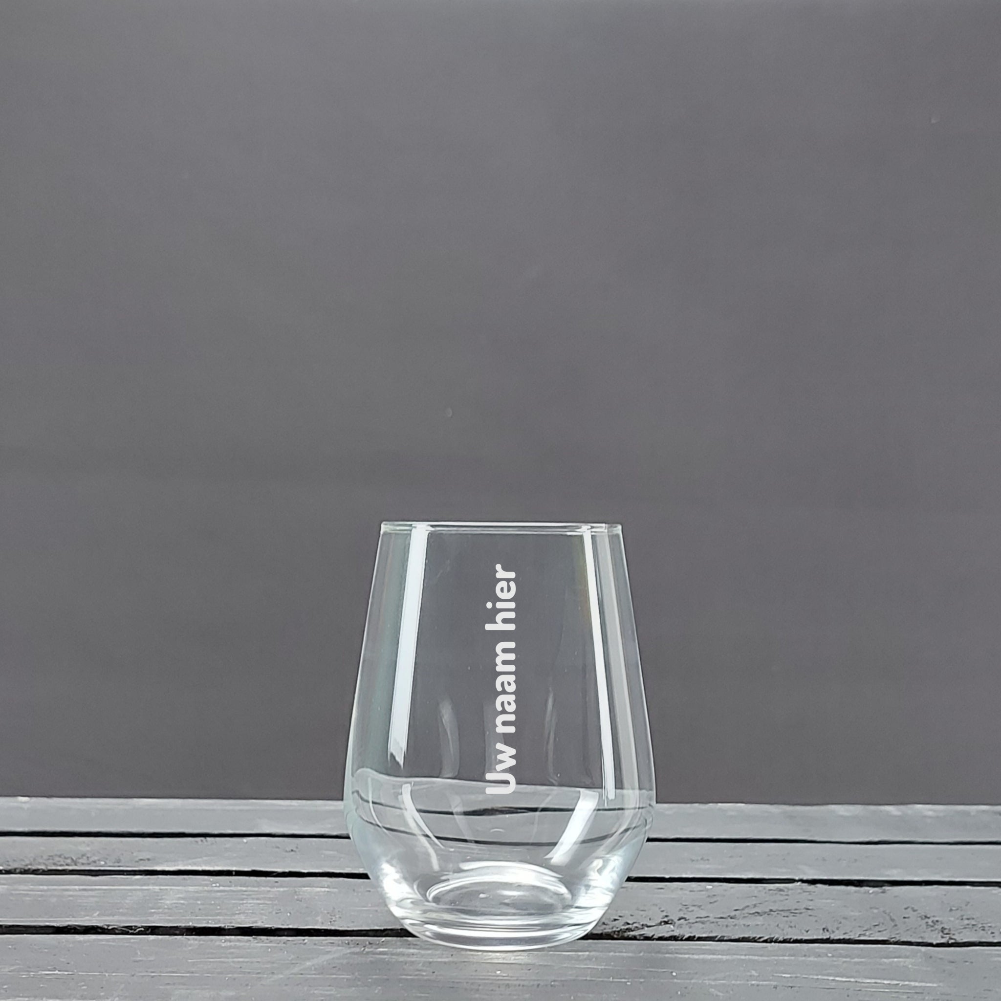 Universeel glas met tekst gegraveerd. Gepersonaliseerd glas. Water glas, frisdrank glas. Glas met naam.