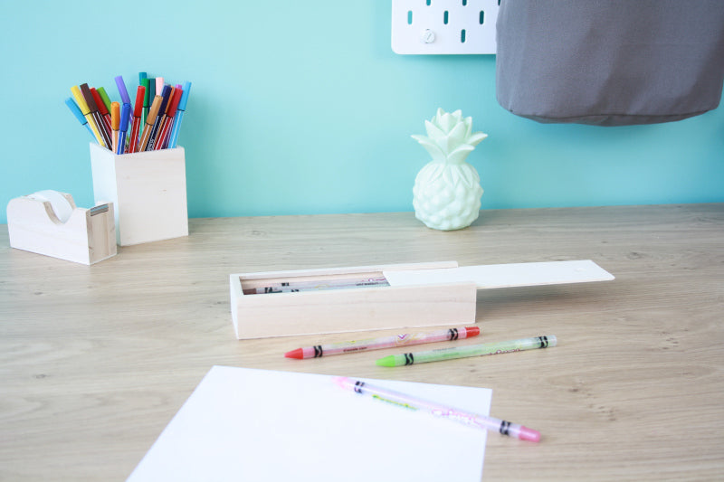 Een houten pennendoosje gepersonaliseerd met uw eigen ontwerp. Doosje voor potloden en pennen.